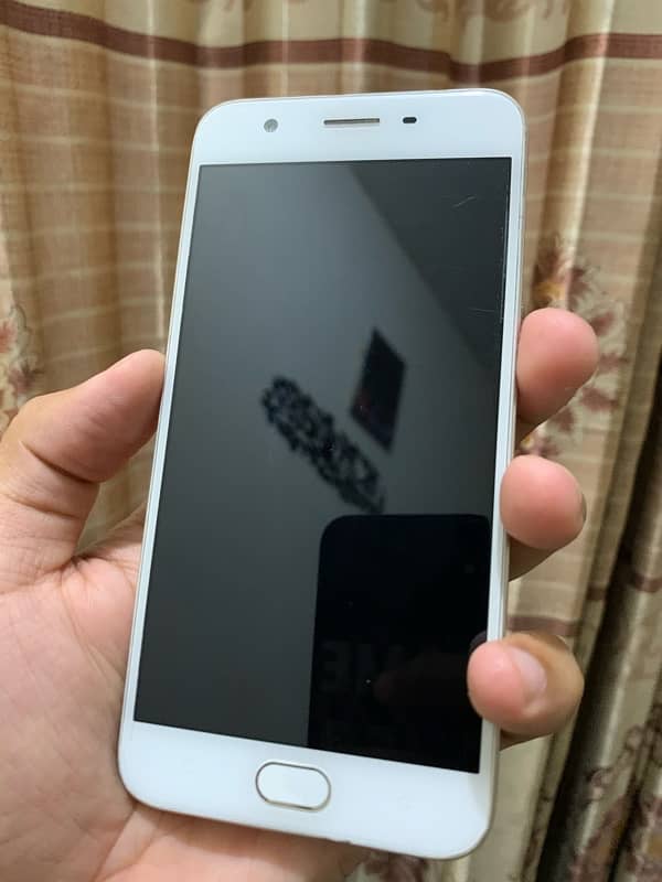 Oppo A57 0