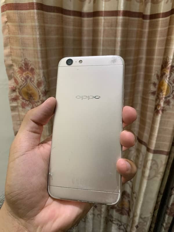 Oppo A57 5