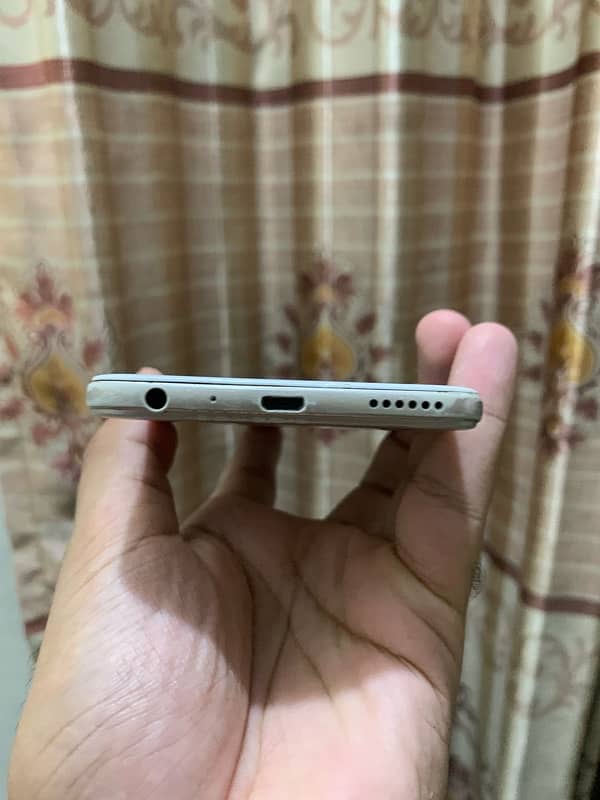 Oppo A57 6