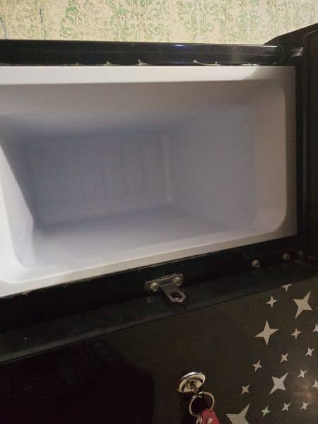 rays mini fridge 1