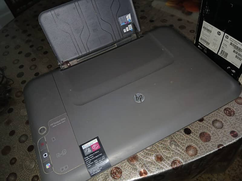 Printer and Scanner All in One HP DESKJET 1050 6