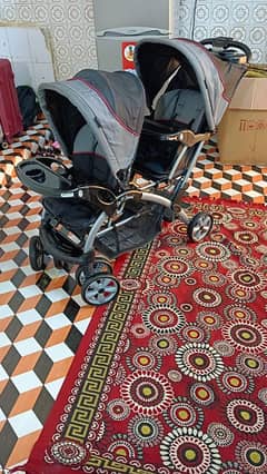 Baby trand Sit N' Stand double stroller