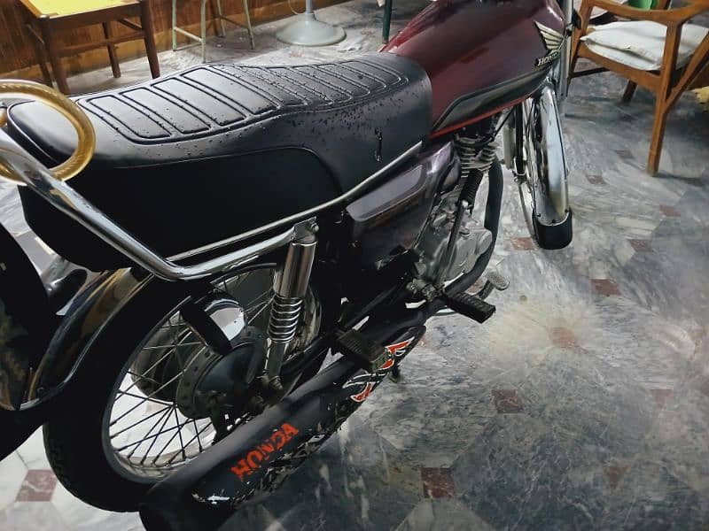 HONDA CG 125 SE IN EXCELLENT CONDTION 2023 STICKER 2