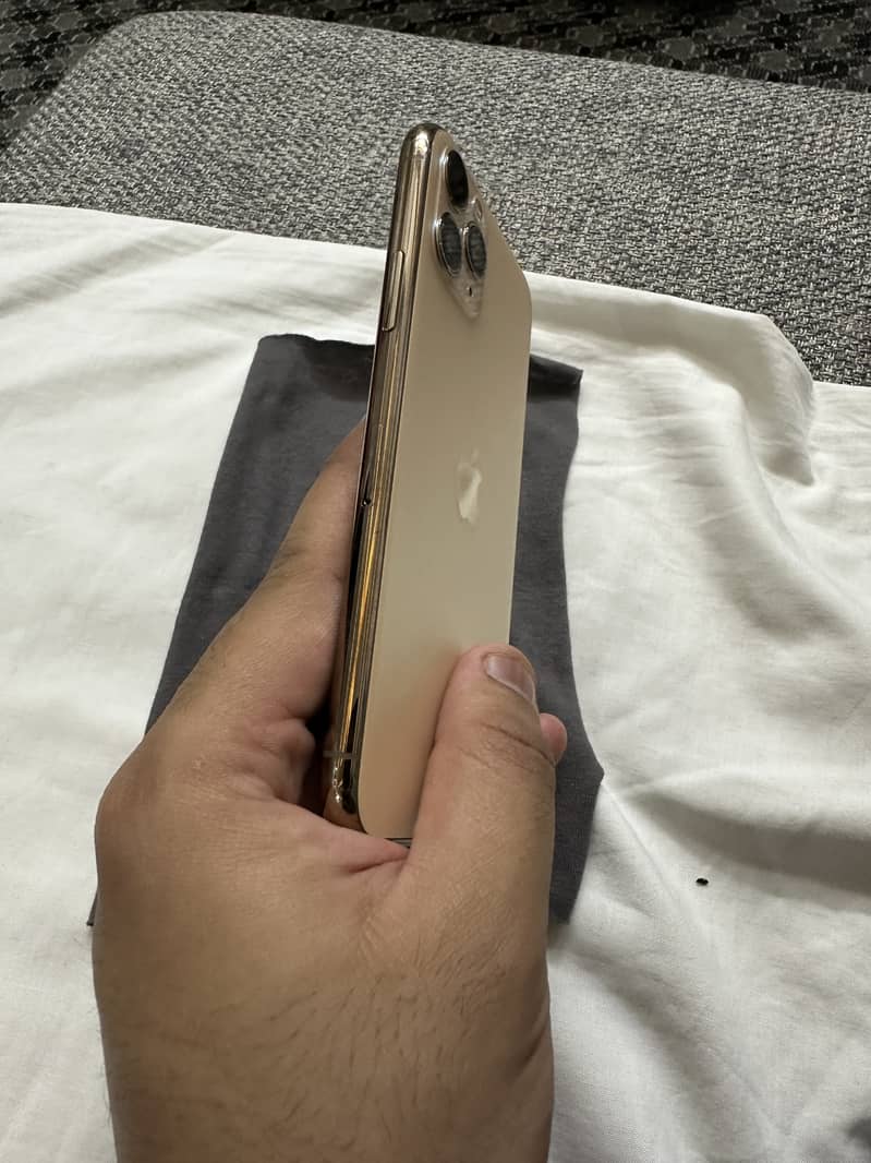 Iphone 11 pro non pta 7