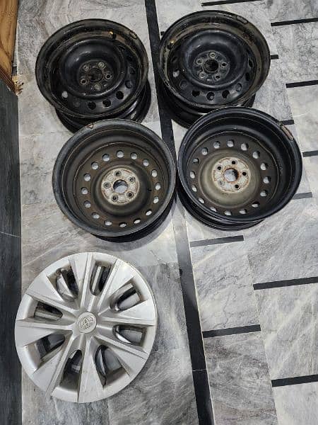 Rims Genuine Corolla GLI 15 inch excellent condition 1