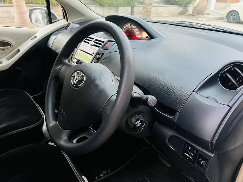 TOYOTA VITZ F 1.0 MODEL 2007 | REG 2010 15