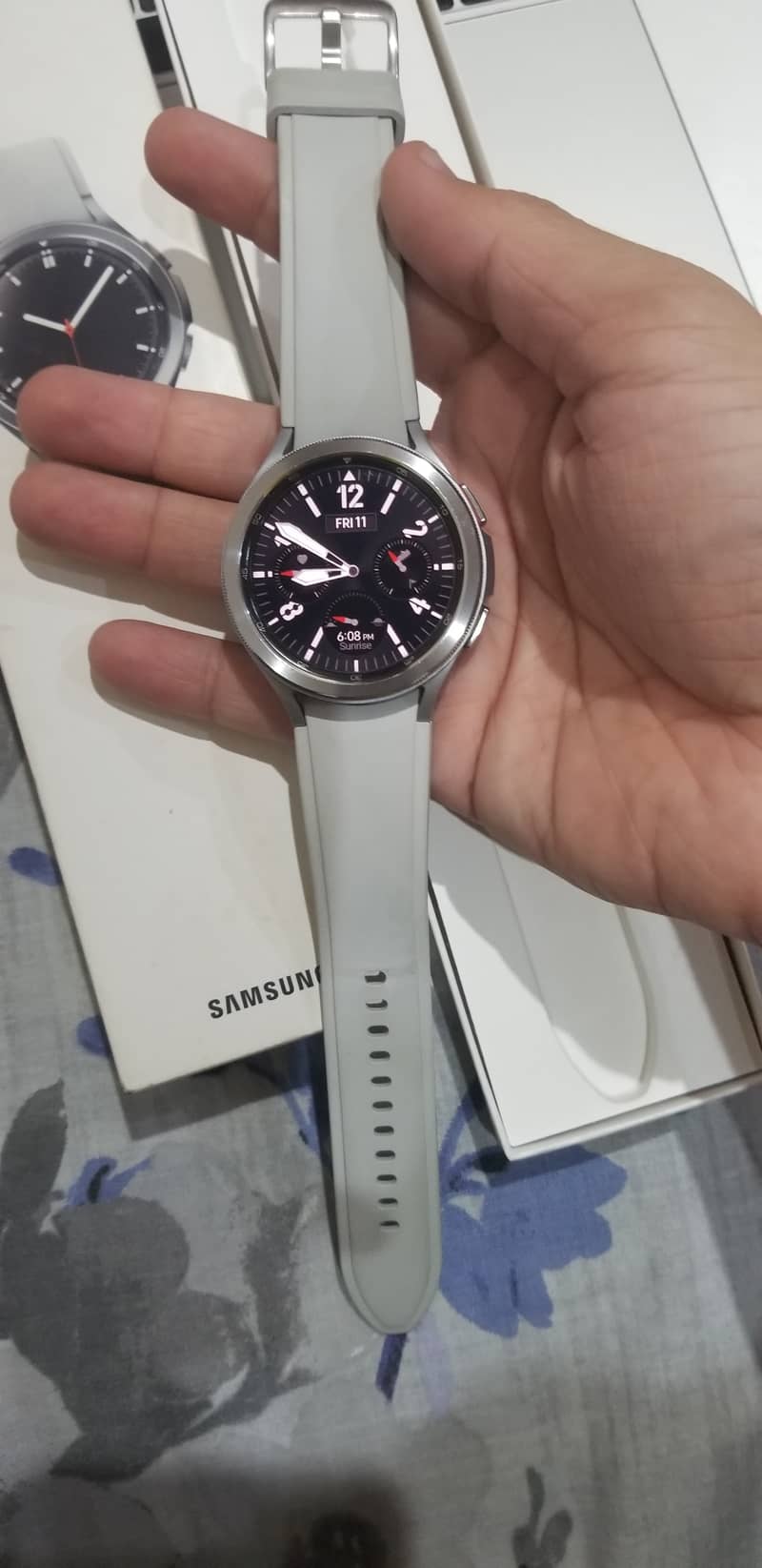 Galaxy Watch 4 Classic (Almost New) (READ AD>>) 4