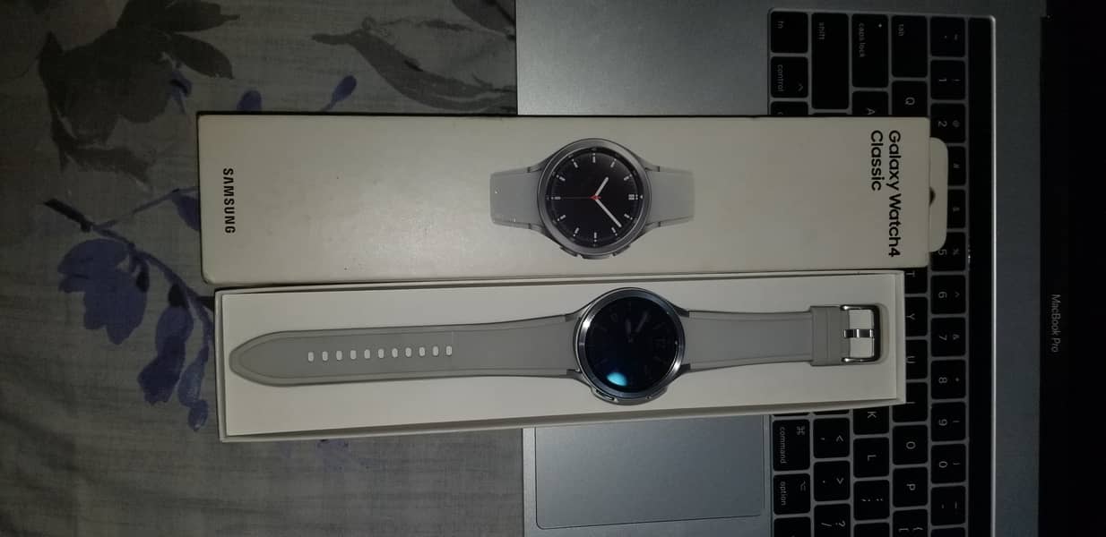 Galaxy Watch 4 Classic (Almost New) (READ AD>>) 6