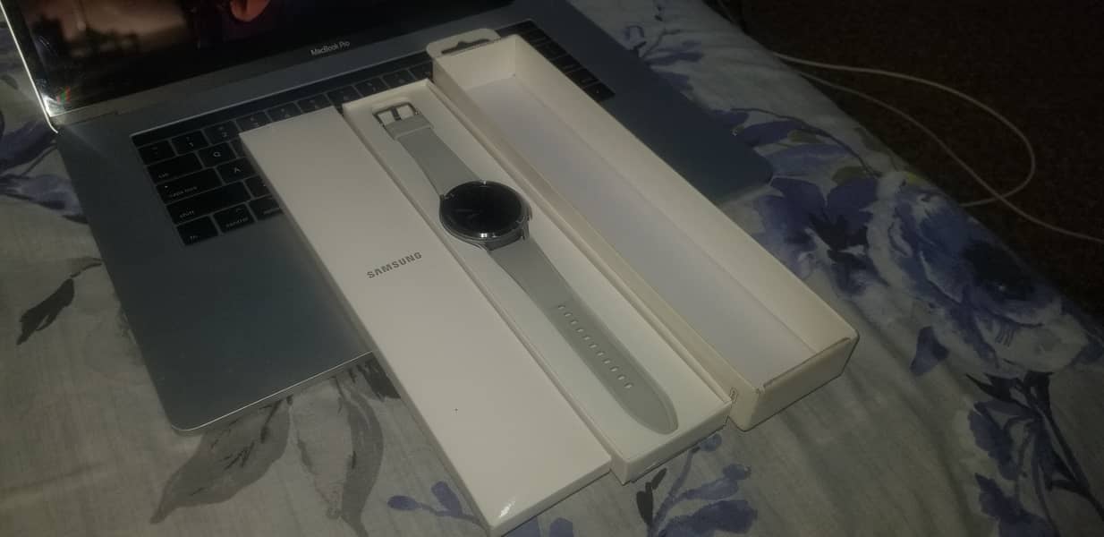 Galaxy Watch 4 Classic (Almost New) (READ AD>>) 7