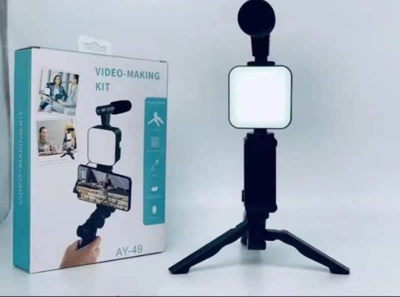 Vlogging kit with microphone 2