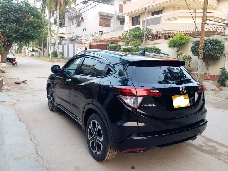 Honda Vezel Z Model 2016/2017 4