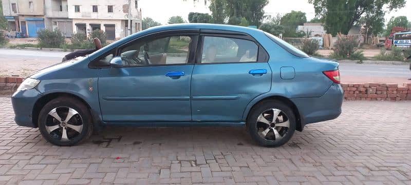 Honda City IDSI 2005 5