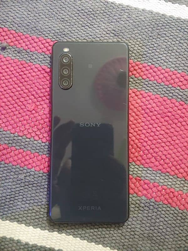 Sony Xperia 4