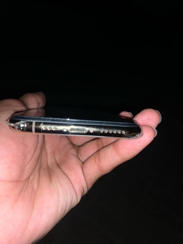 iphone xs non pta hy factory unlock 64gb hy sim warking may hy all ok 3