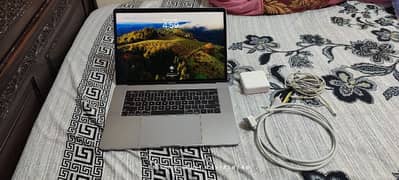 MacBook