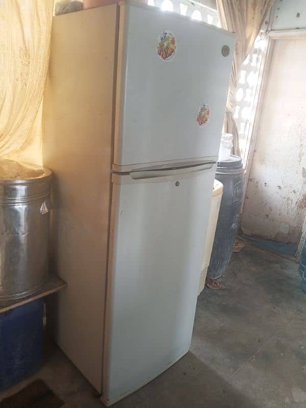 LG fridge for Sale 3