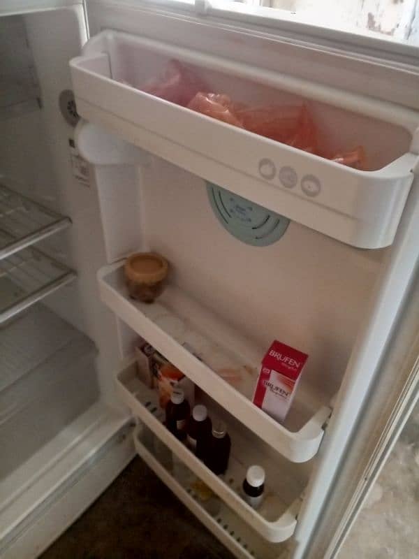 LG fridge for Sale 4