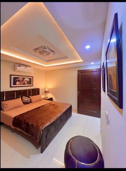 One bed luxury apartment for short stay like(3to4)hours in bahria town 1