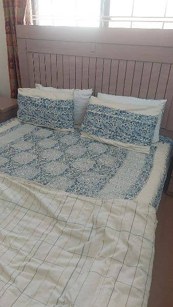 Double Bed King size 0