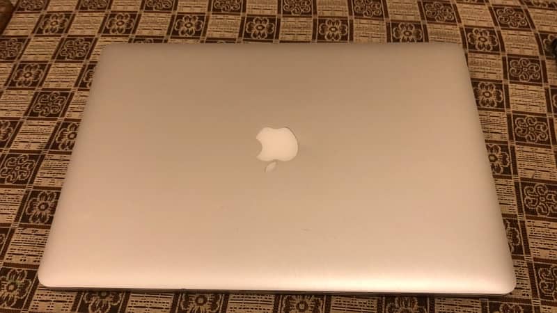 2013 MacBook Pro | Retina Display | 15 Inch | 1