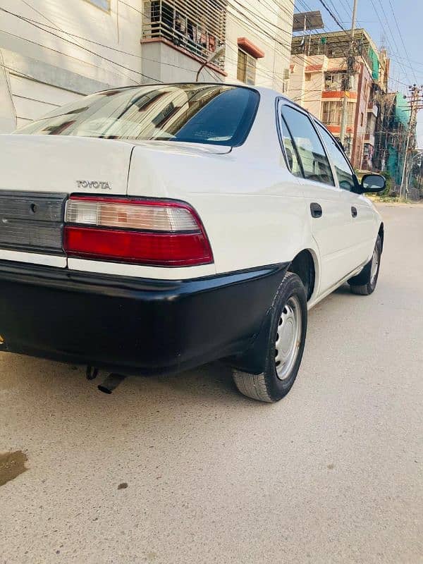 Toyota Corolla XE 1999 5