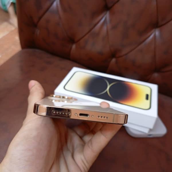 i phone 14 pro max gold colour 256 gb with box non pta 4