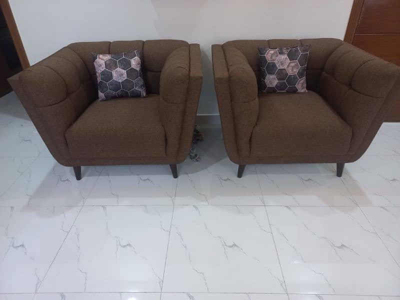 5 seater sofa 0