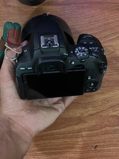 Canon 200D with 3 Lens