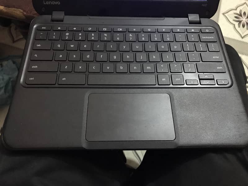 Lenovo Chromebook N22 1