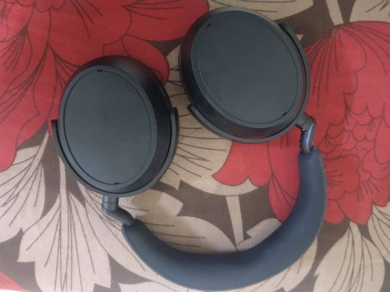 Supreme Quality Sennheiser Headphone 3