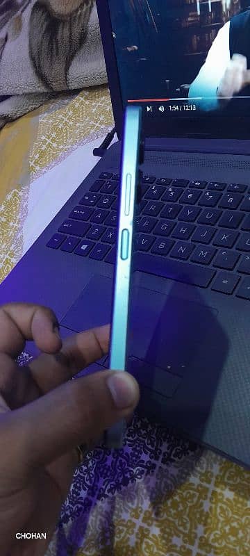 Realme C33 4+4/128bg almost new 2