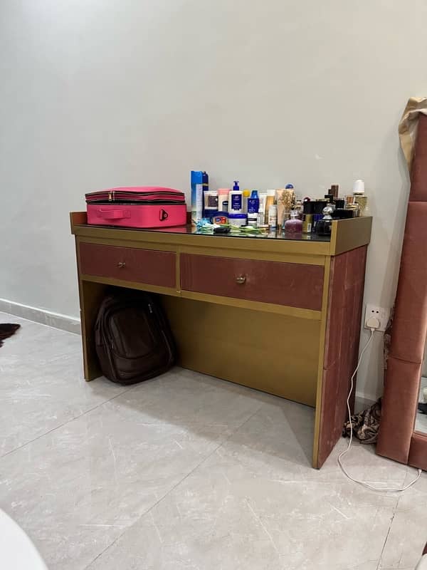 Dressing Table Urgent Sale 1