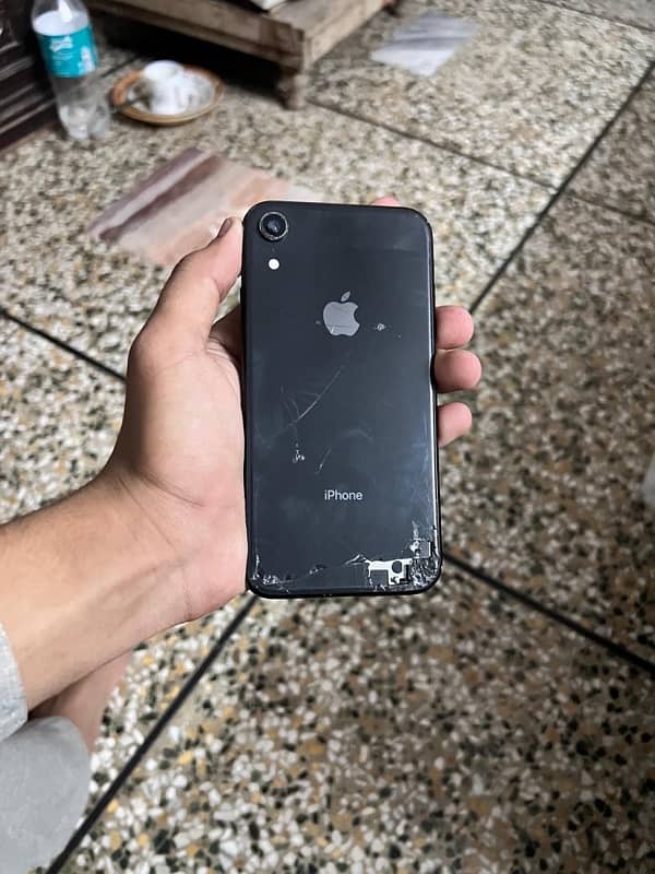 iphone xr 4