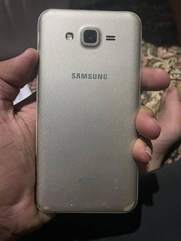 Samsung J7 core 3