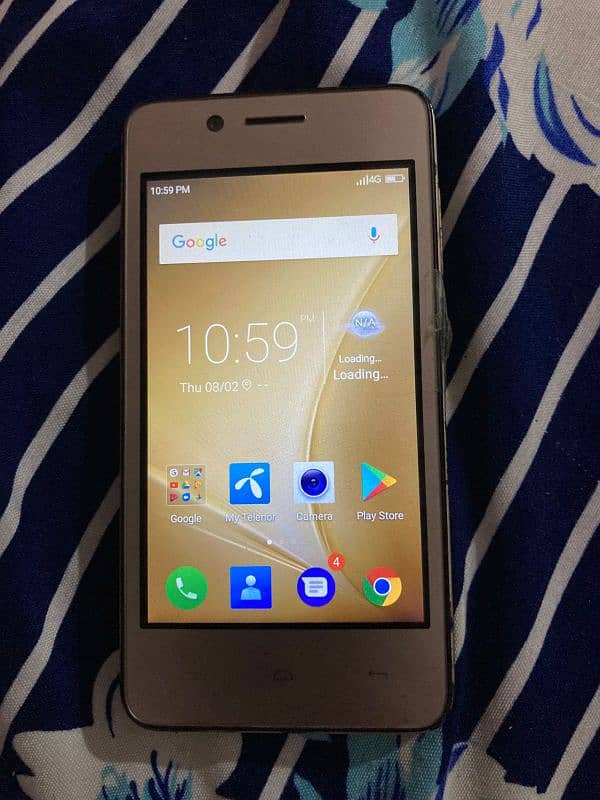 QMobile lt100 1gb ram 8gb Memory pta approve dual sim 3