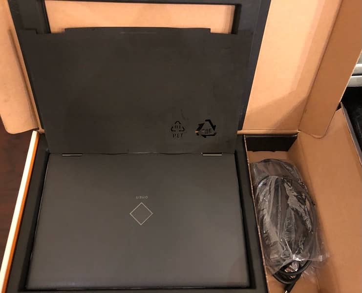 HP Omen 16- N0023DX 4