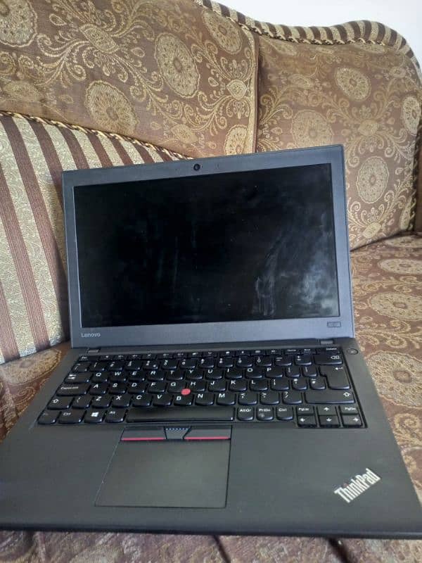 Lenovo Thinkpad X270 Core i5 6th Gern 8 Ram 256 SSD 12.5" Screen 1