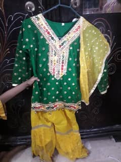 Mayo mehndi gharara