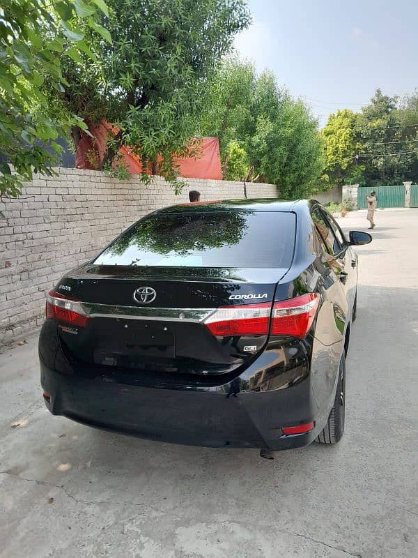 Toyota Corolla GLI 2015 Super Condition 8