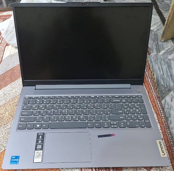 Lenovo ideapad slim 3 15IAN8 0