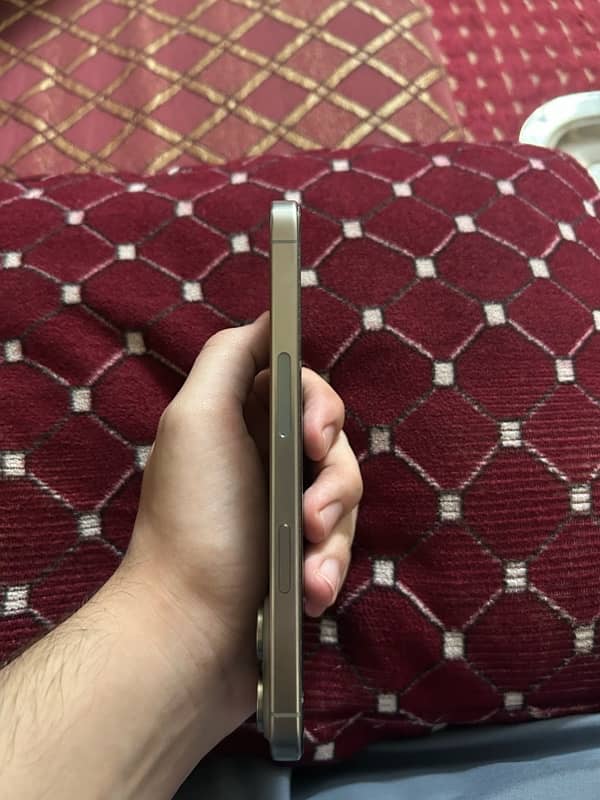 I phone 15 pro max Jv Natural Titanium 256 Gb 3