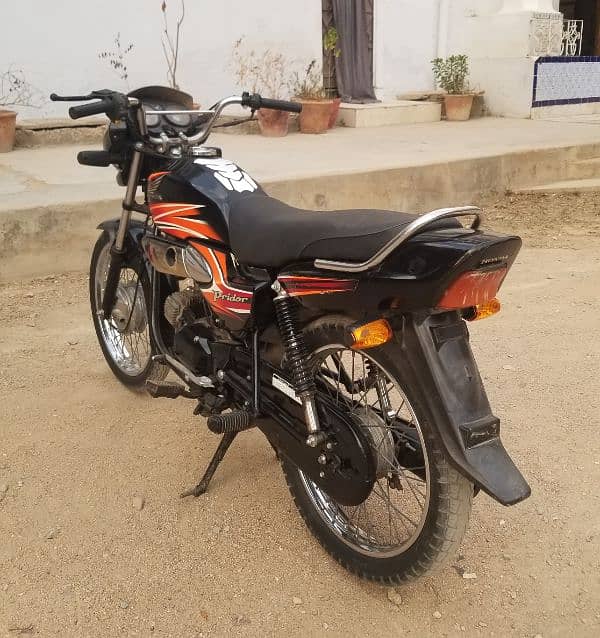 Honda pridor 100cc 4