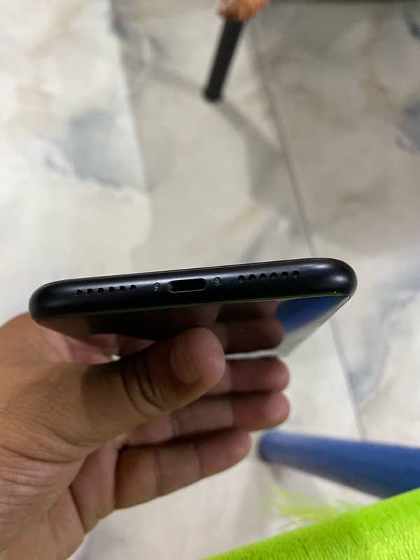 iphone XR 128 GB 2