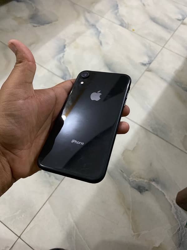 iphone XR 128 GB 3