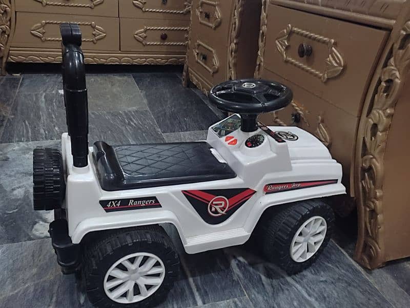 luxury jeep for kids with music and lights 4