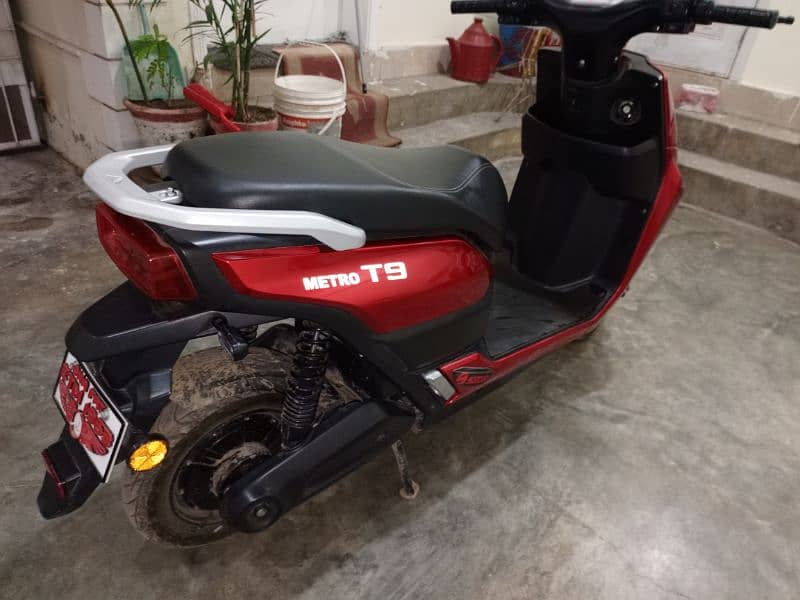 Metro T9 EV bike 5