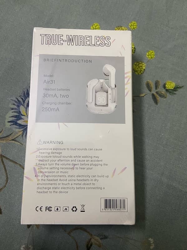 earbuds wireless brand new Air31 V5.3 box pack 5