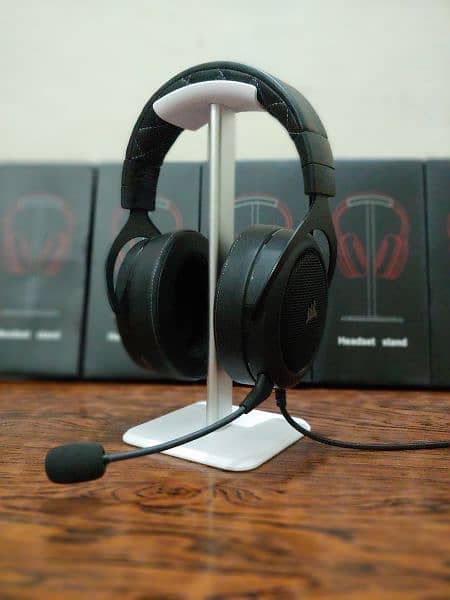 Headset Stand, Corsair Hs60 pro, Monster headset 1