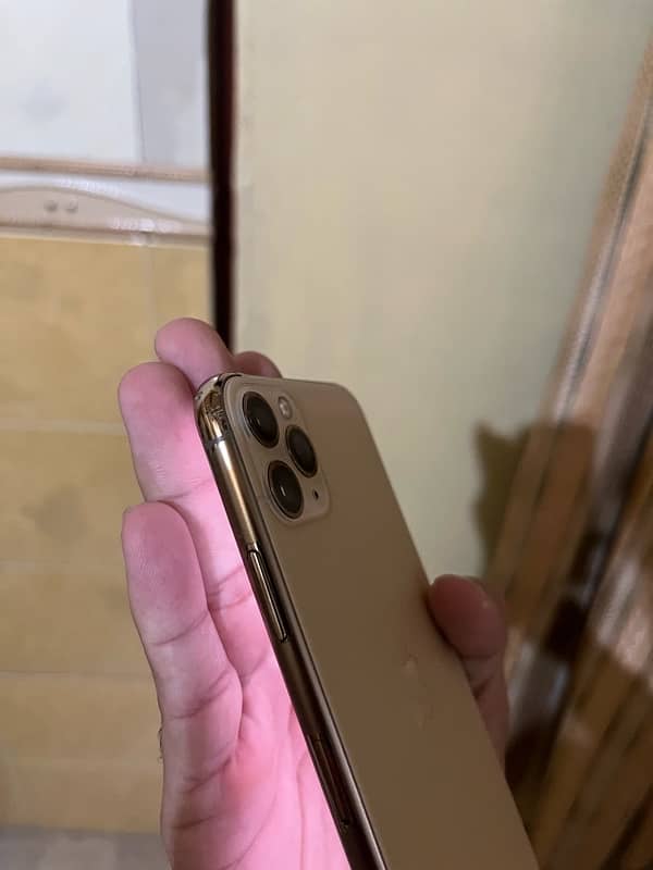 iPhone 11pro max 8