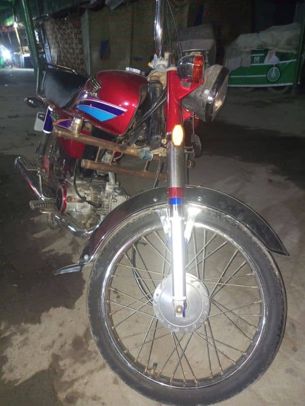 CD 70 2008 model behtreen condition 3